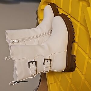 Journee Yasmine Boots